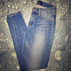 💛 EUC Lucky Brand Skinny Legging Ankle Jeans ✨